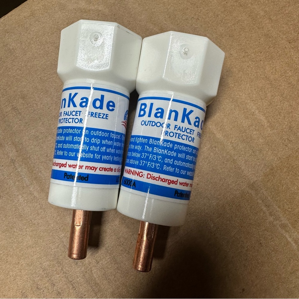BlanKade Outdoor Faucet Protector